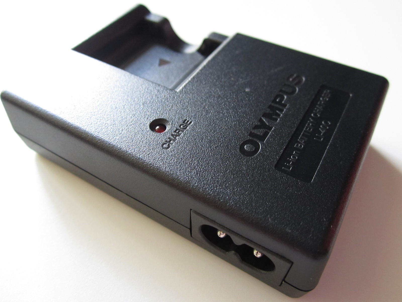 Olympus LI40C Battery Charger for LI42B LI40B Battery FE220 D630