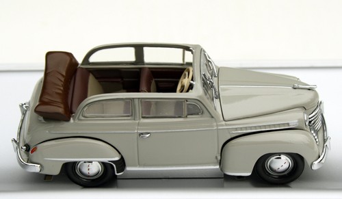 Opel Olympia Cabriolet Año 1951-1952, Gris Claro, Modelo Schuco En M. 1:43, OVP - Imagen 3 de 8