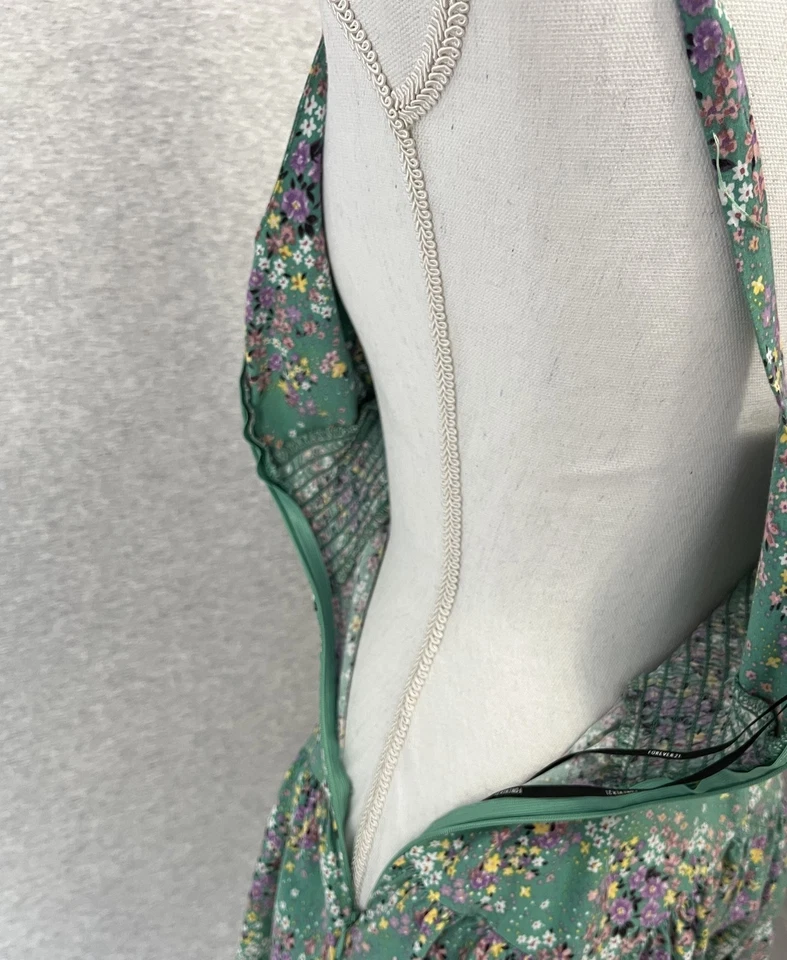 Forever 21 Mameluco Mujer Pequeño Floral Sin Mangas Corpiño Calado Verano Mono de Juego Foto 3 de 4