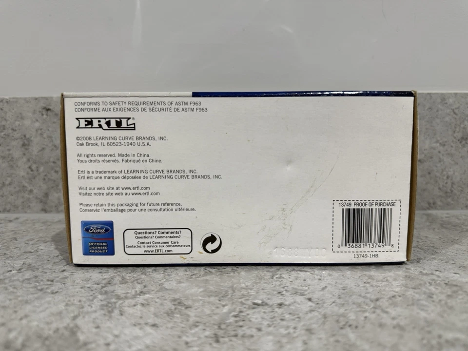 Britains Farm - Ford 7000 Agricultural Tractor - 1:32 Scale - 13749 - New/Mint - Image 4 of 4