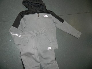 Boys' Genuine The North Face Sportswear Full Tracksuit Age 11/12 Years Slim Fit