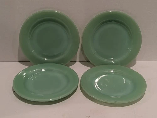 Fire King Jadeite Green Glass Set of 4 Restaurant Ware Salad Plates 6 3/4" 1950s