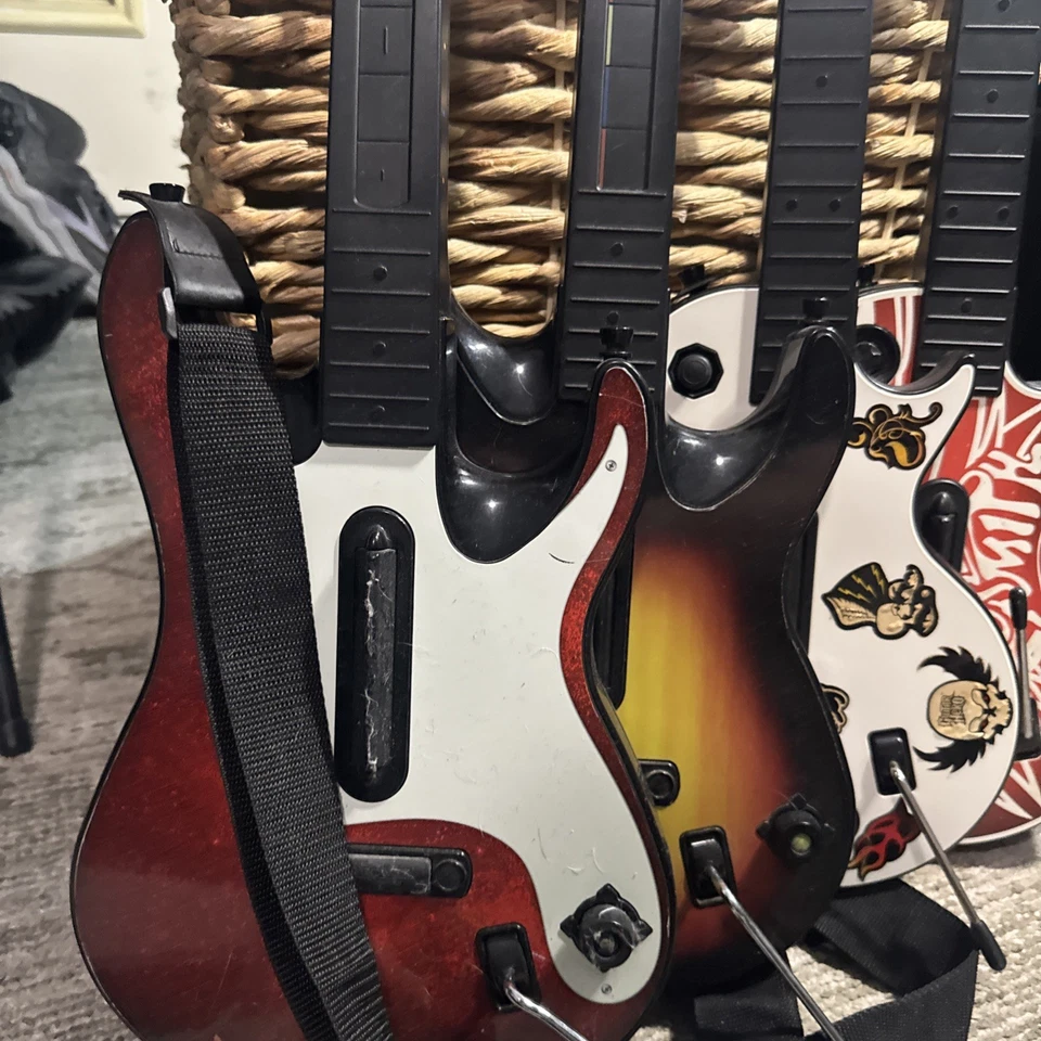 Guitar Hero Reventa Lote de 4 Paquete PS2 PS3 XBOX 360 Aero Smith Sunburst Star Pow Foto 2 de 4