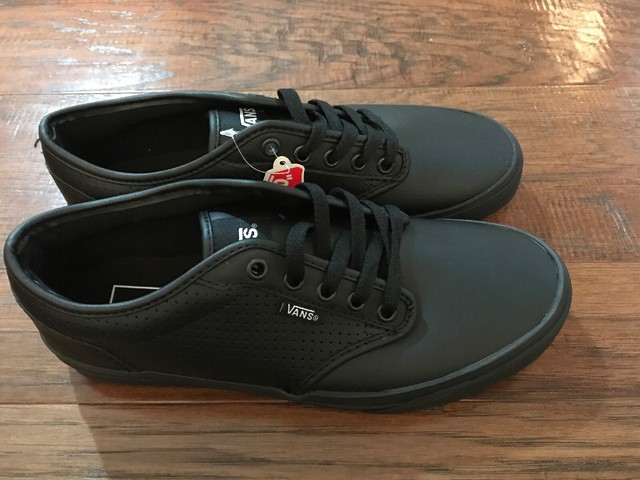 vans mens authentic leather shoe