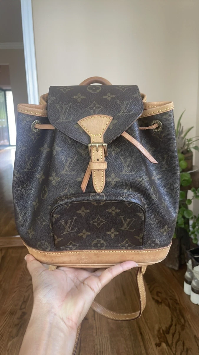 ❤ Authentic LV Backpack Montsouris Mini Monogram