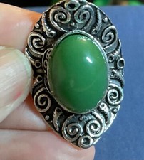 Lovely Green Chalcedony Ring Size 7 Silver Tone Oxidized Scrollwork Oval Artisan