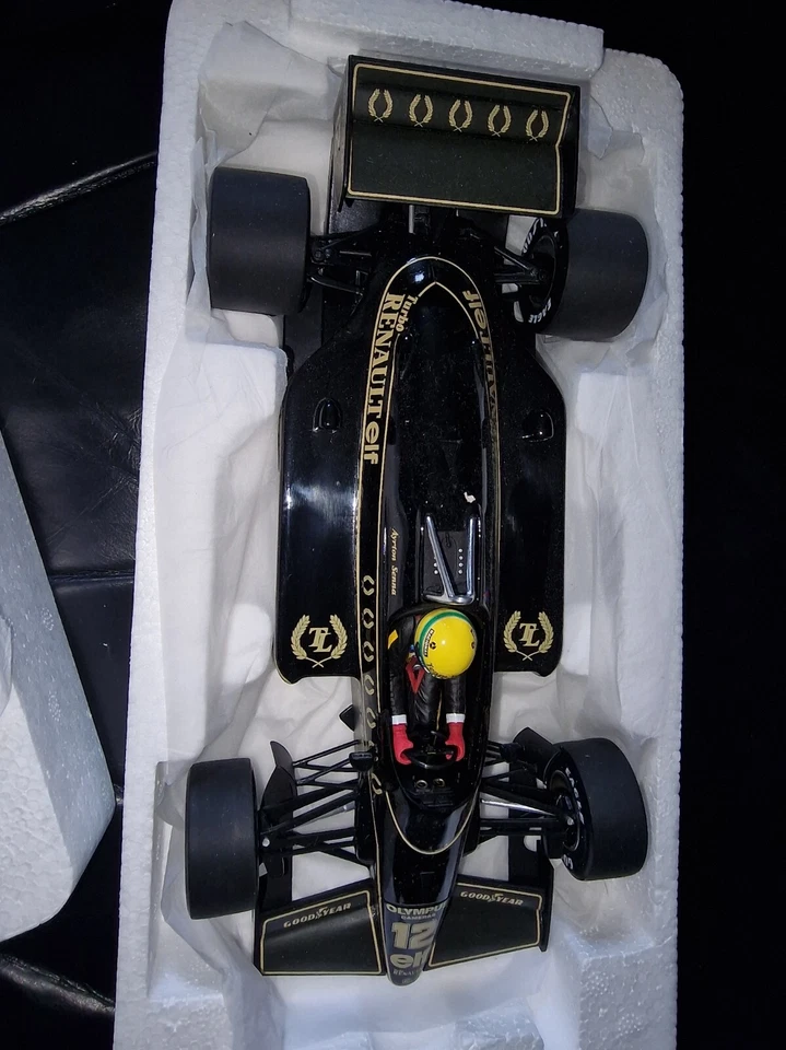 Minichamps 540 851812 Colección AYRTON SENNA Lotus Renault 97T 1985 Escala 1/18 Foto 2 de 4