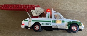 1994 HESS TOY FIRE RESCUE TRUCK W/EXTENDING LADDER, LIGHTS, SOUNDS - NO BOX