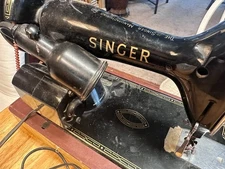 Vintage Singer Sewing Machine Model 99K