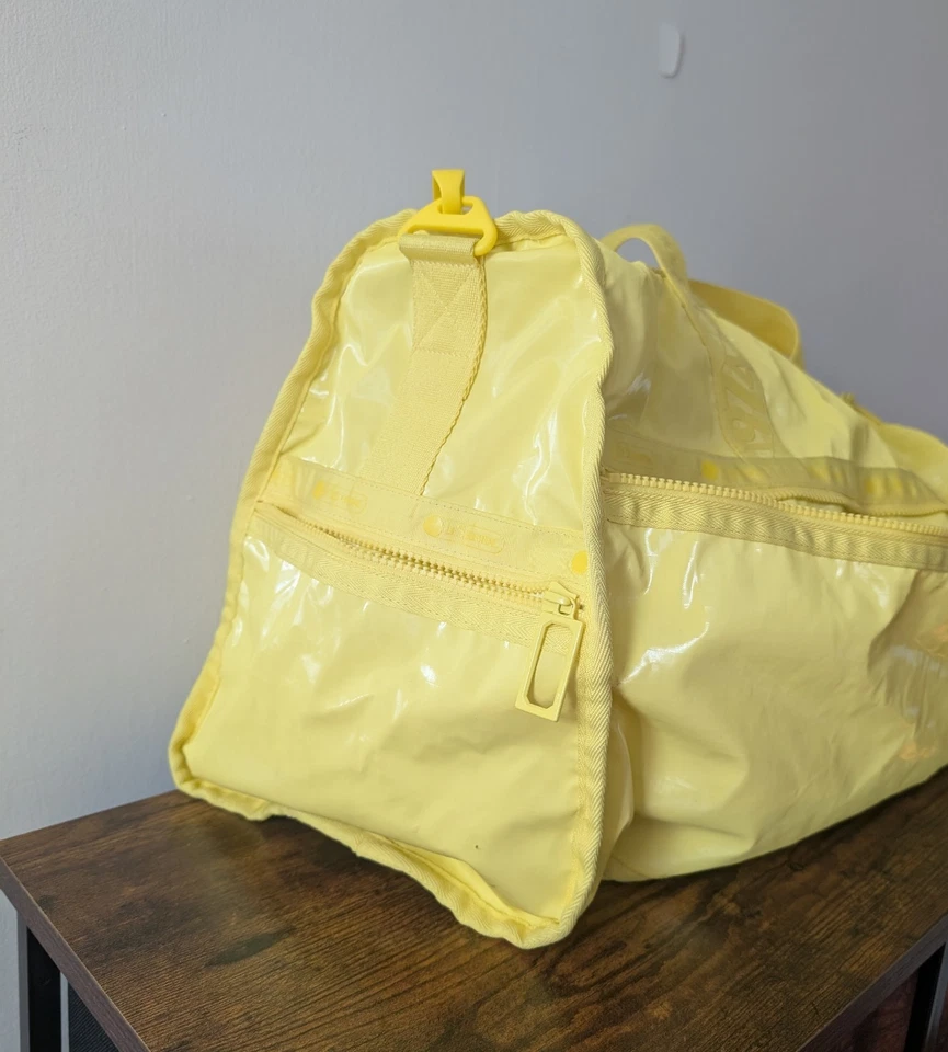 Bolso de Lona LeSportsac Boston Grande Amarillo Brillante Fin de Semana Noche Foto 3 de 4