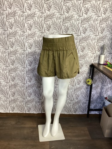 Free People Movement Shorts Women’s Large - Picture 1 of 6