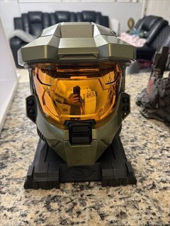 Legendary Halo 3 Limited Collector's Edition Master Chief Helmet & Stand