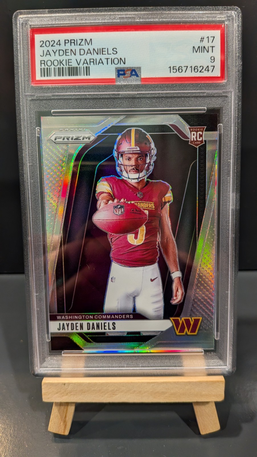 2024 Panini Prizm - Rookie Variations Jayden Daniels #17 Silver Prizm (RC)