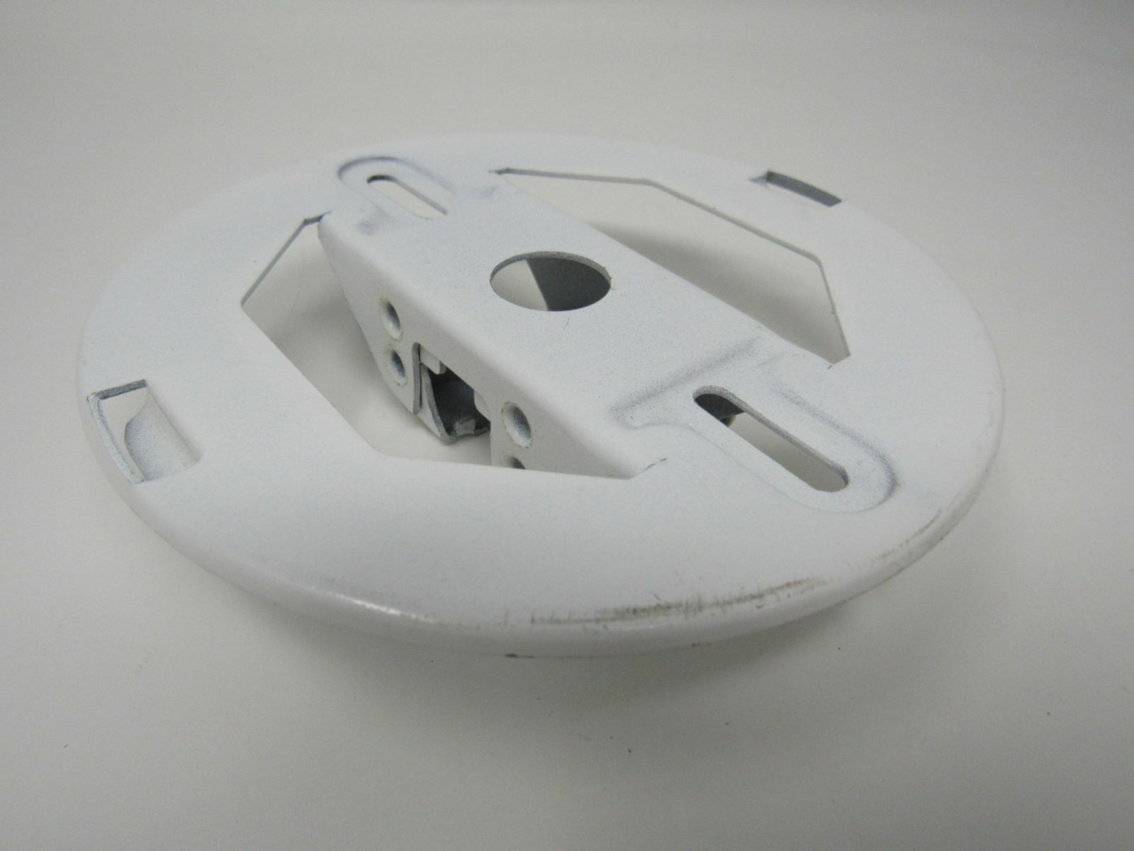 Commercial Pendant Light Fixture Bracket 5-1/2-in Round Off White/Silver