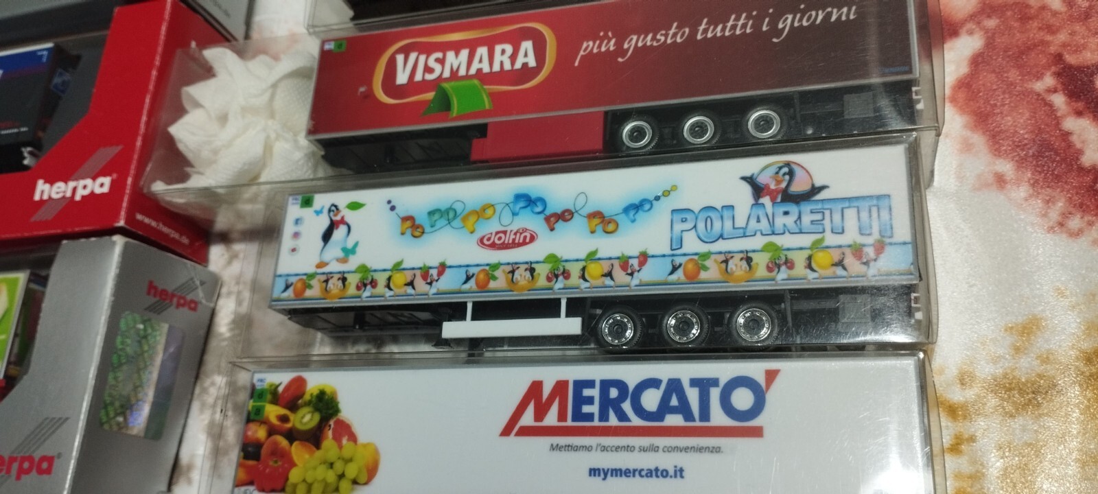 Foto 5 di 9