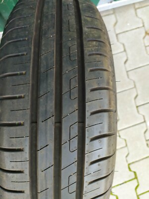 1x Sommerreifen Goodyear Efficient Grip Performance 185/65R15 88H DOT4922 6-7m 4
