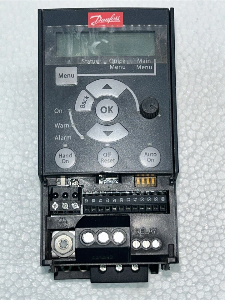 1PC used Danfoss inverter FC-051PK75S2E20H3XXCXXXSXXX 0.75KW - Image 2 of 4