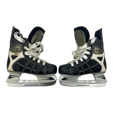 CCM 92 Ice Hockey Skates Pro E Proformance Skate Size Youth J-11 Fantastic Shape