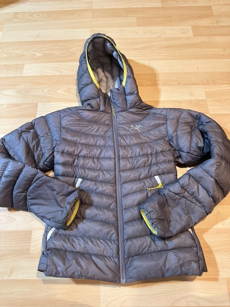 Arc'teryx Cerium LT Felpa con cappuccio e zip intera manica lunga donna XS grigio chiaro 800fp
