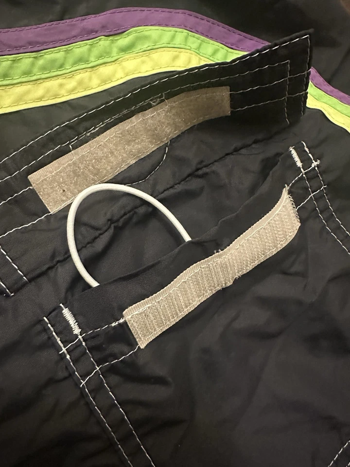 Pantalones Cortos Vintage Para Hombre Sundek 6” Nailon Negro/Púrpura/Verde/Amarillo - Talla 32 Foto 4 de 4