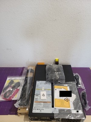 APC Smart-UPS SRT 3000VA Rack 2U + AP9631 LAN Karte   Neu