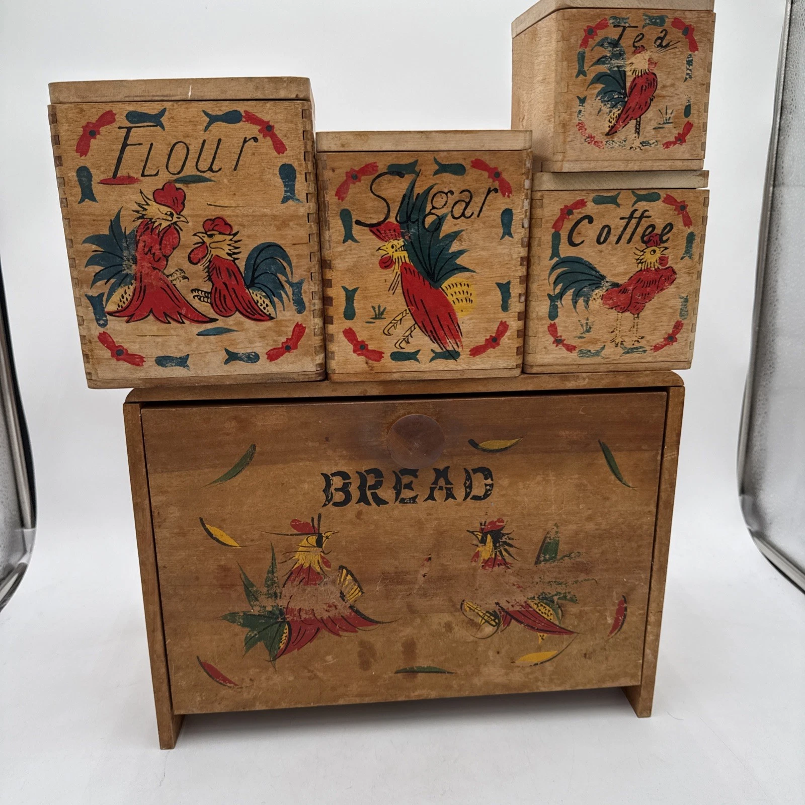 Vintage Pennsylvania Dutch Betson Painted Rooster Wooden Bread Box Canister Set
Opens in a new windo