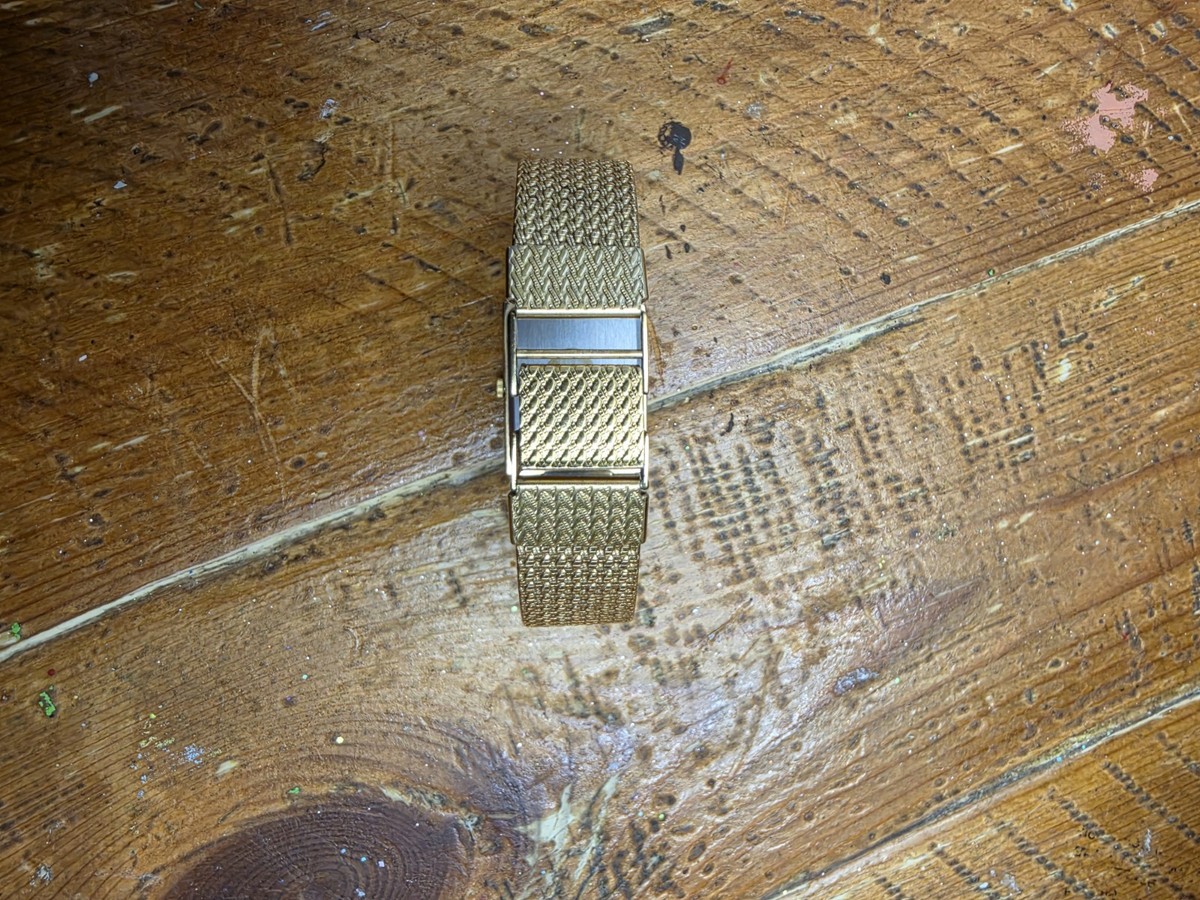 Vintage Seiko 2A32-5120 Quartz Rectangular Green Dial Date New
