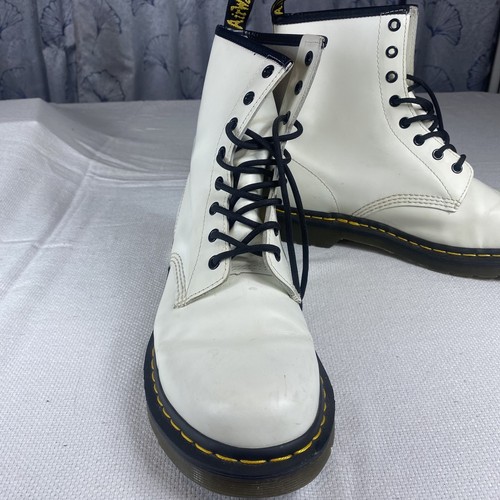 Dr Martens Boots Womens Size 11 White 1460 8 Eyelet Leather AirWair Combat Shoes - Picture 2 of 18