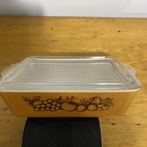 Vintage Pyrex Old Orchard Casserole Refrigerator Dish 1.5 Qt. 0503 w/ Lid