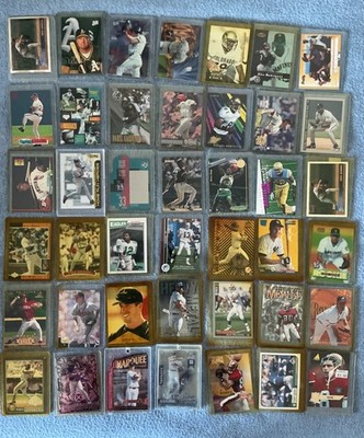 Vintage baseball cards in a holder, some rare Set 42 piece (5)