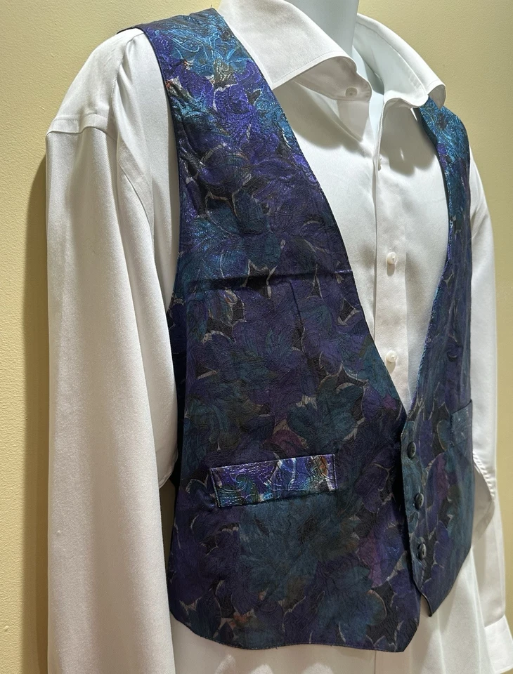 Men’s Formal Vest Sz L - Image 3 of 4