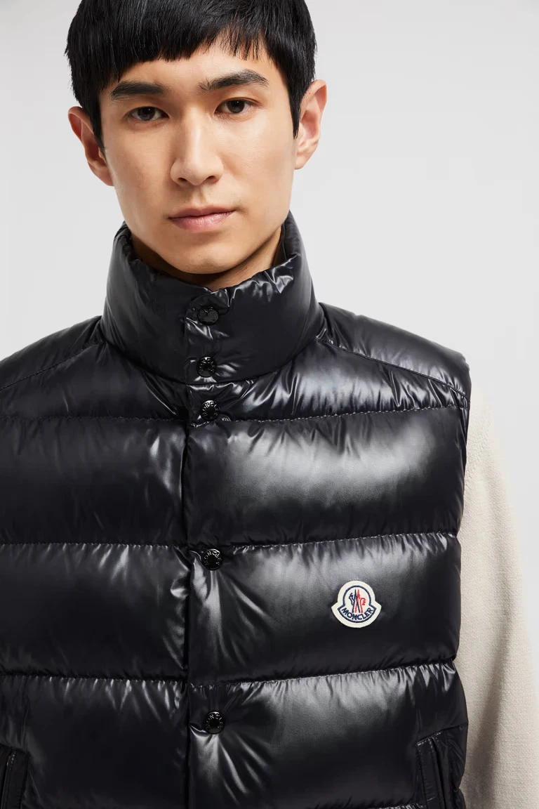 Moncler — Moncler Tibb Vest Size 3 (LARGE) Black  RETAIL $1100