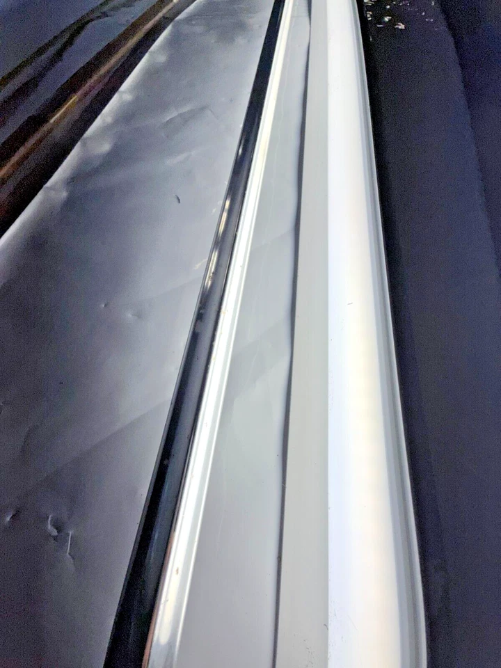 NOS 1964 Pontiac Strato Chief Laurentian 4Dr Left Quarter Moulding 9776026 S2-34 - Image 4 of 4