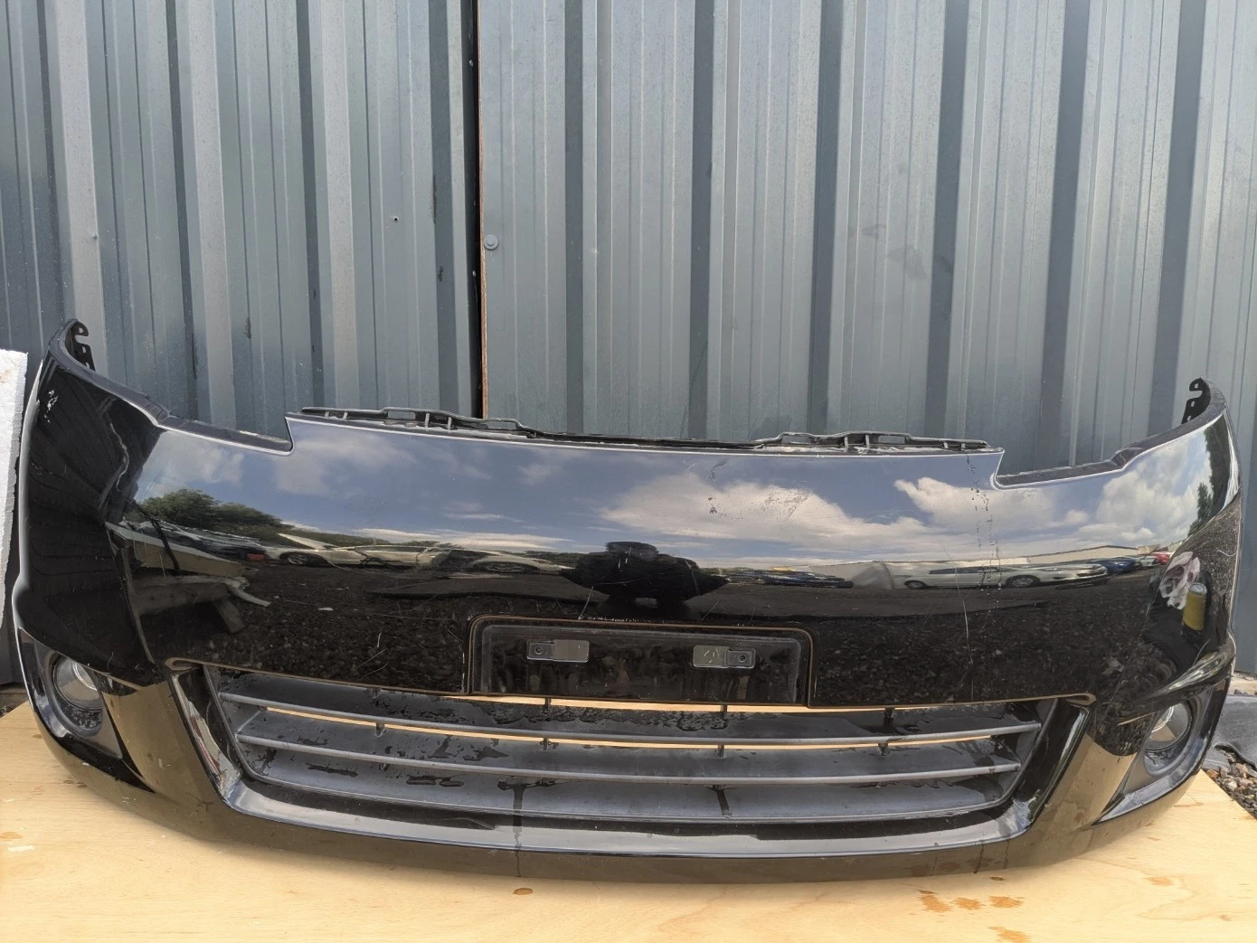 Nissan Serena C25 DBA-NC25 2009 Front Bumper F20221GK0D Genuine OEM
