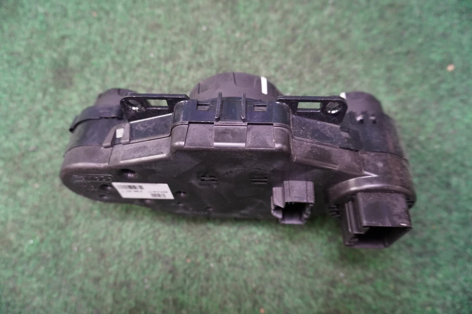 Controle CA 2014 2015 2016 2017 2018 2019 FORD FIESTA S FABRICANTE DE EQUIPAMENTO ORIGINAL D2BT19980AF - Imagem 2 de 4