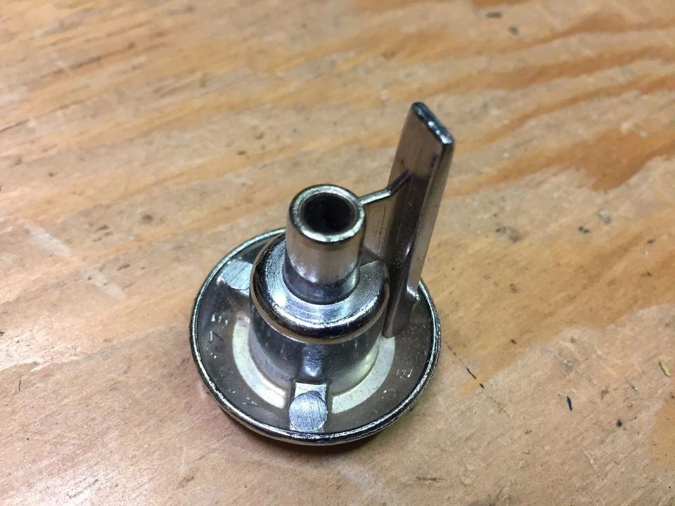 Oldsmobile Cutlass S 442 1973-77 nos gm perilla de radio cromada 410173 Foto 2 de 2