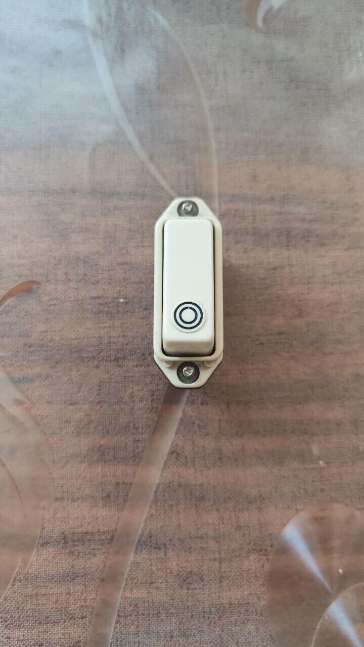 Foto 1 di 2