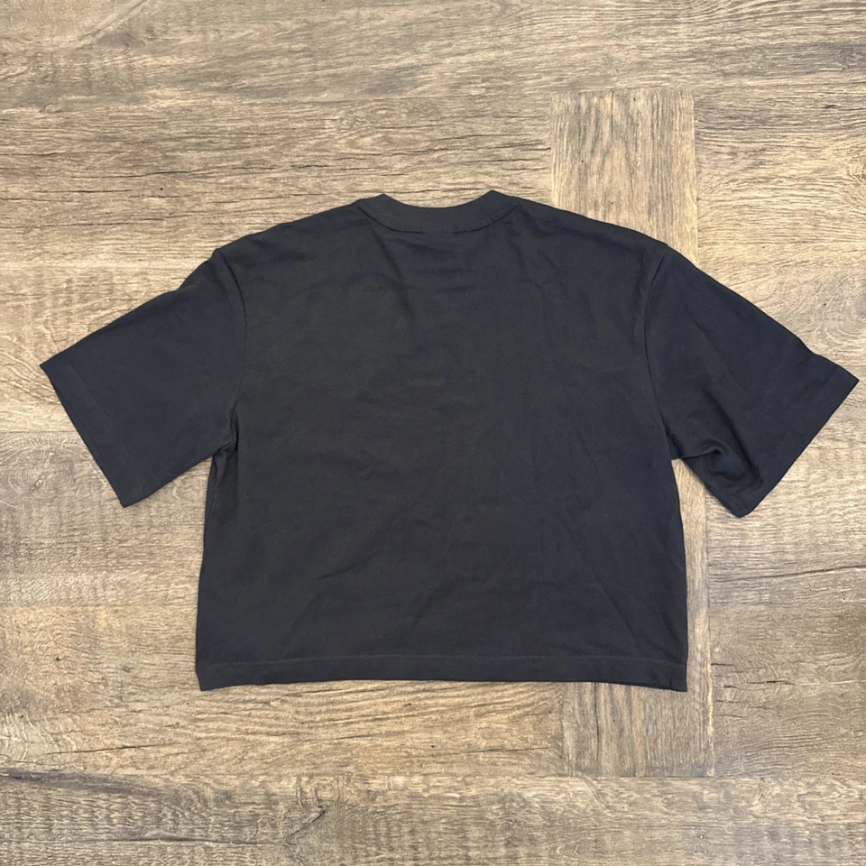 Camiseta de novio Adidas Essentials con logotipo grande negra/blanca para mujer (JG8736) talla pequeña Foto 3 de 4