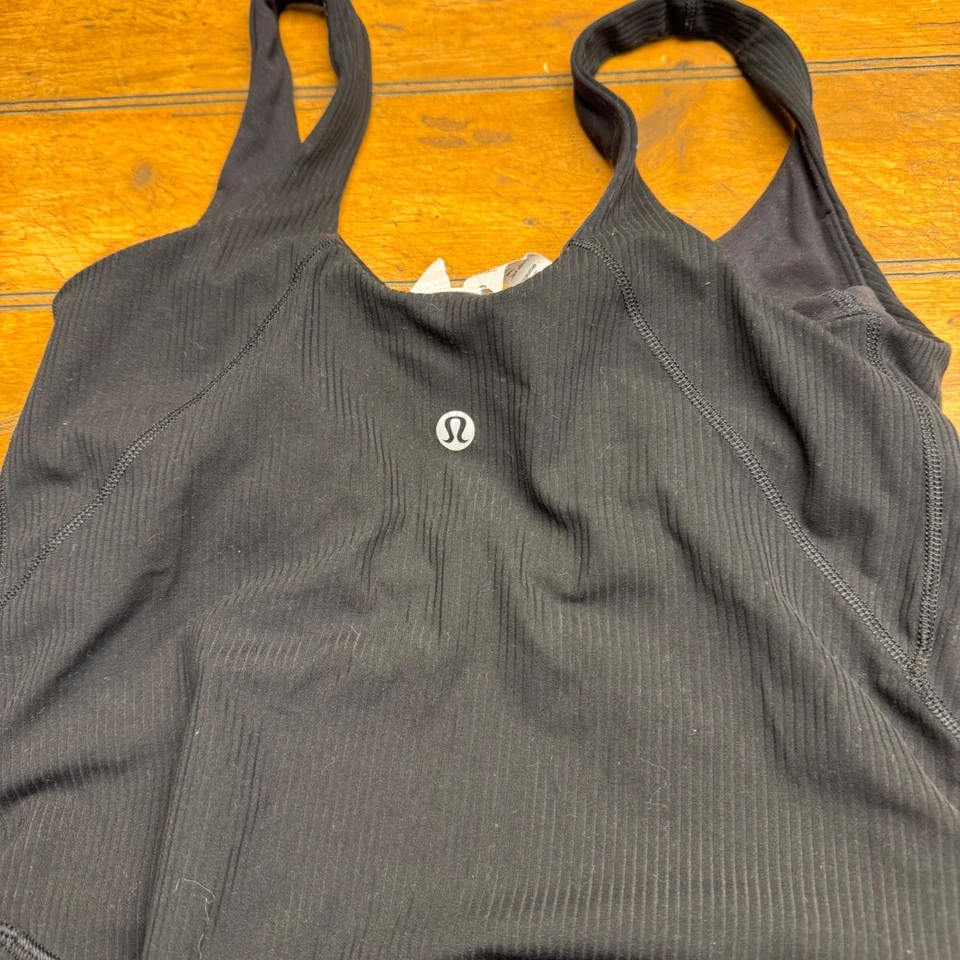 Mono Lululemon align Acanalado Negro Yoga Estilo Tanque Talla 4 Foto 3 de 4