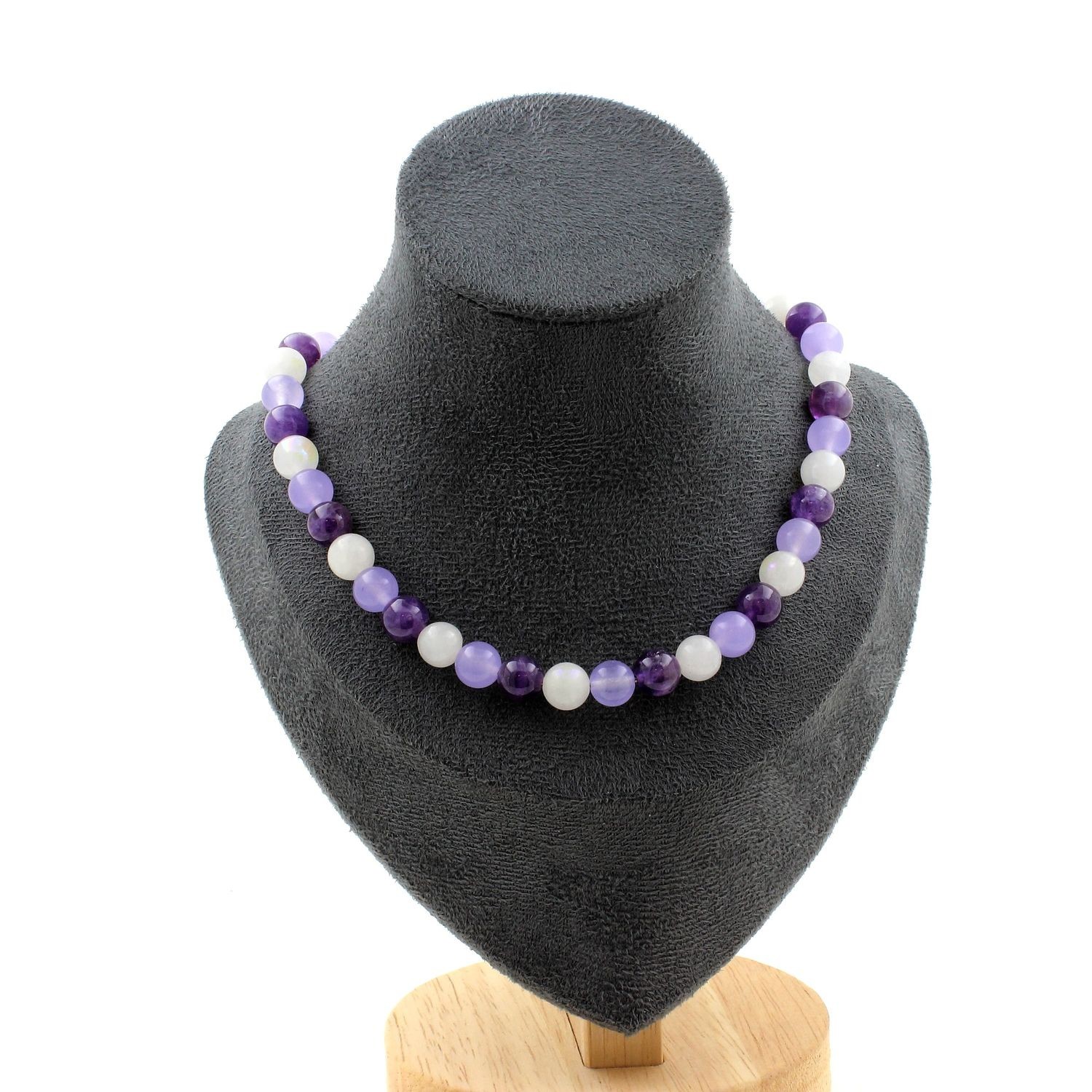 Collier améthyste et calcédoine lavande pour sublimer votre garde-robe bohème