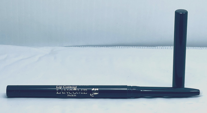 LANCOME LE CRAYON Lip Contour Lipliner  - INVISIBLE **RARE