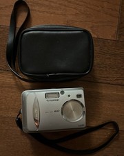 Fujifilm FinePix A Series A303 3.2MP Digital Camera Silver and Carry Case.