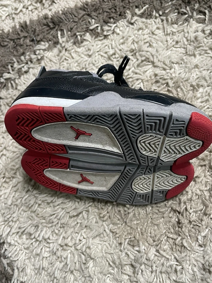 Nike Air Jordan 4 Retro TD 'Bred Reimagined' BQ7670-006 Infantil Tamanho 9C - Imagem 4 de 4