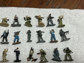 Lot Of Micro Machines Soldier Lot