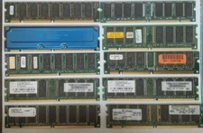 Lot of 10 Mixed Brands Memory and different sizes