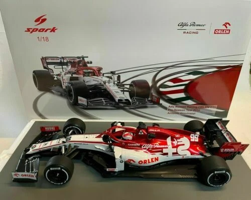 Modellini statici di auto da corsa Formula 1 Spark Scala 1:18 per Alfa Romeo