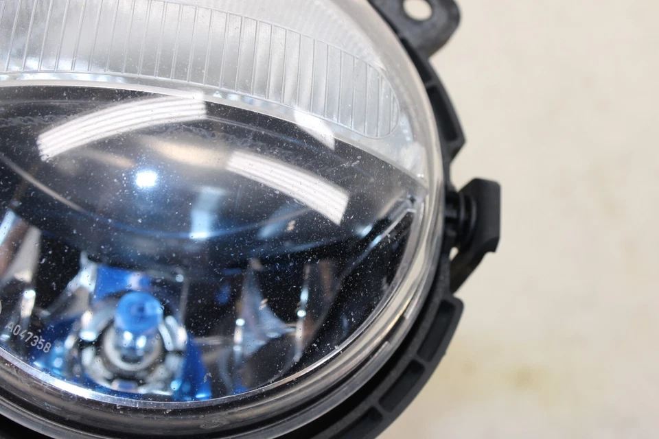 2014-2019 Mini Cooper Left Fog Light OEM JO18 - Image 2 of 4