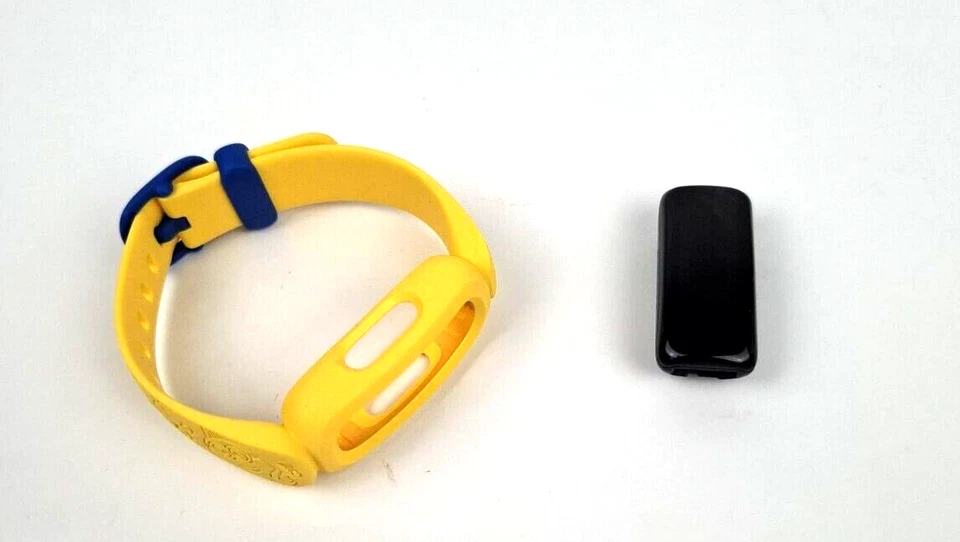 fitbit ace 3 minions black/minions yellow Kinderuhr - Bild 4 von 4