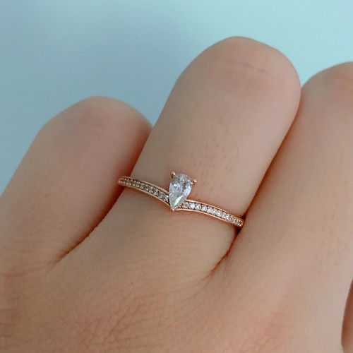 Anello di fidanzamento in argento sterling con diamanti a forma di pera oro rosa - Foto 5 di 9
