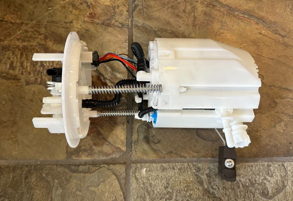2020-2023 Mercedes GLE350 FEED UNIT FUEL PUMP, PART# 1674700606 